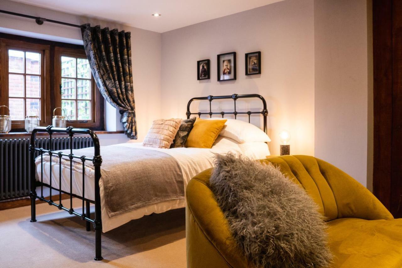 Old Infirmary Aparthotel Worcester Bagian luar foto